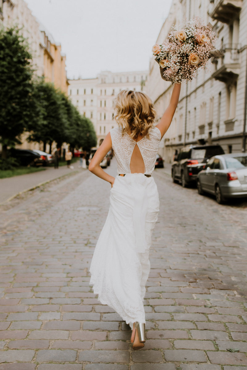 Order Your Favorite SADONI Wedding Dress Online | Sustainable & Custom Made!