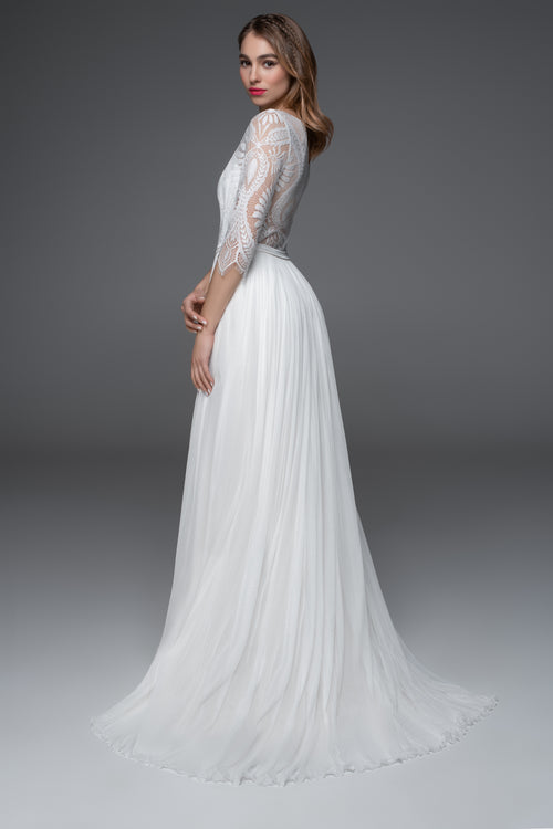 Chic Bohemian Wedding Dresses with Sleeves | SADONI