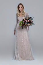Luxurious wedding dress PASSION. Sequin tulle bridal dress with V-neckline. A-line big volume skirt. 