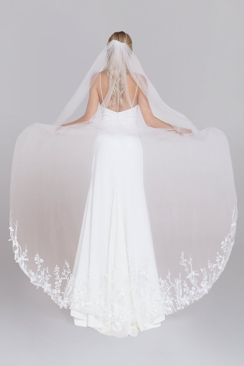 FRESIA veil | light flower embroidery