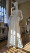 CLEAN wedding dress | V neckline