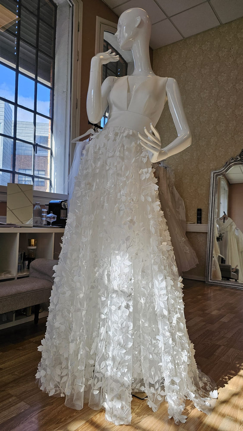 FLORAL wedding dress | V neckline
