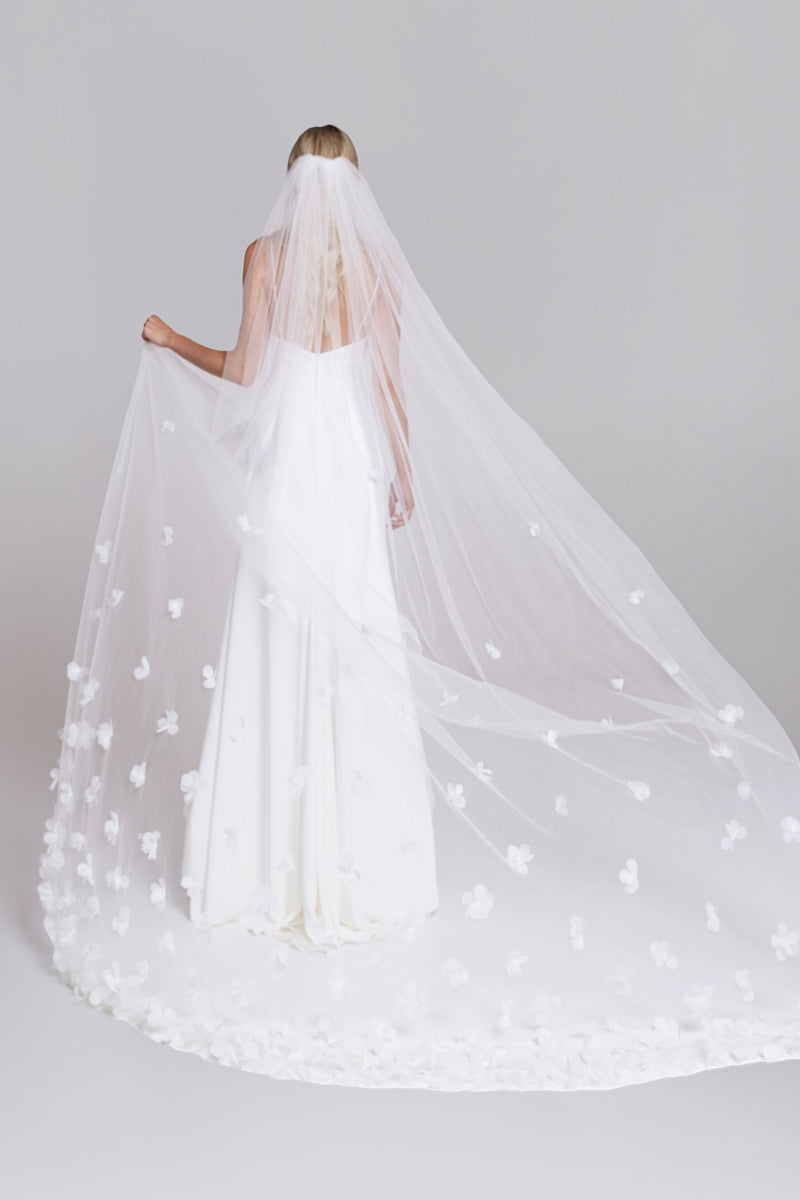 FLEUR veil | 3D flowers
